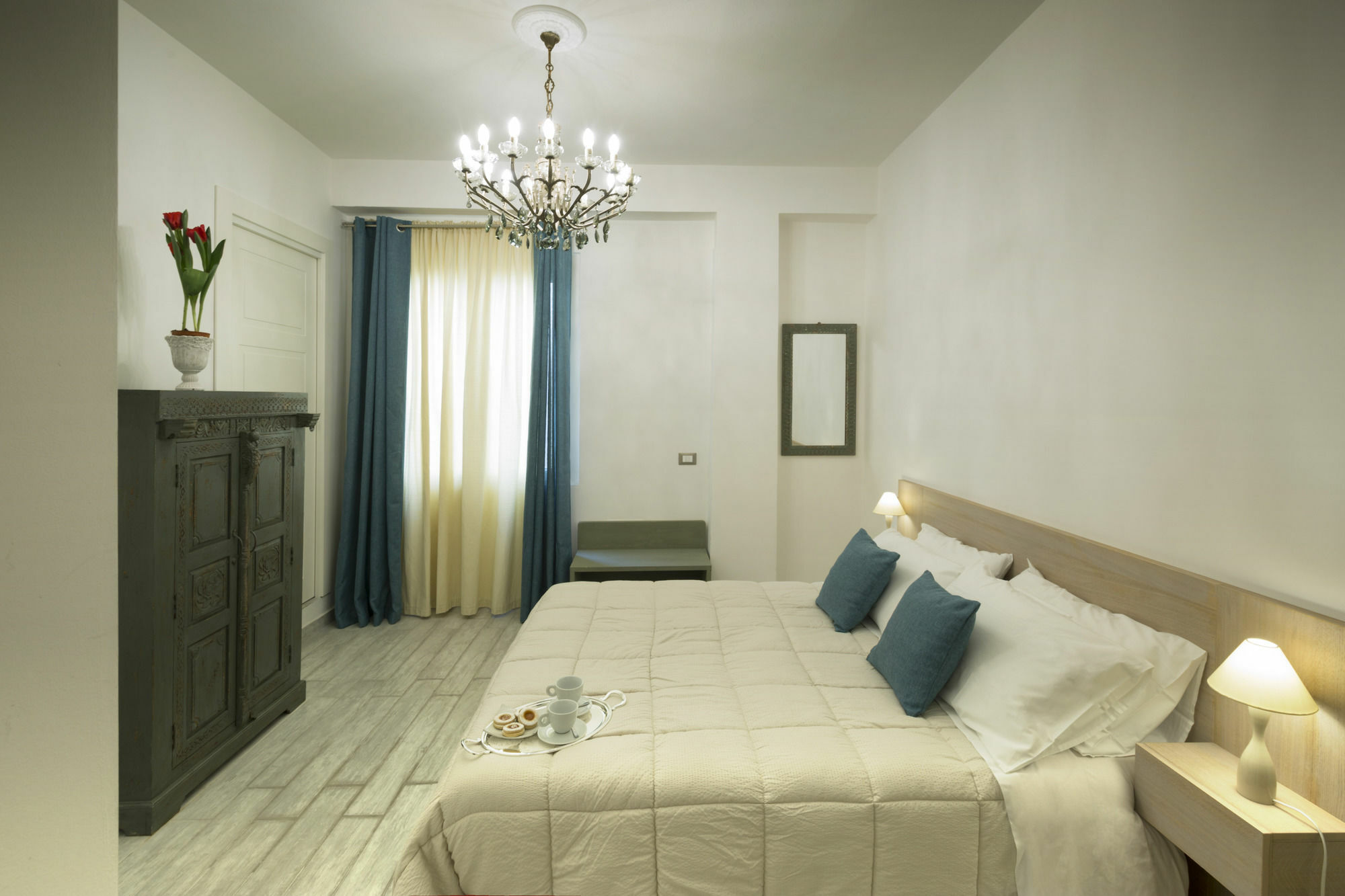 Piazza Martiri Rooms Cagliari Esterno foto